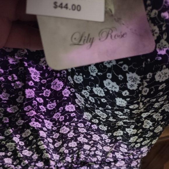 Lily Rose Floral Dress - Picture 8 of 11